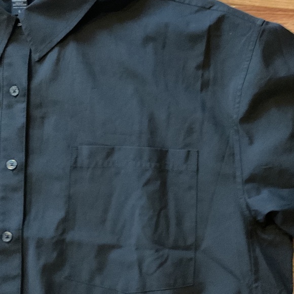 Athleta Black Button-Front Lightweight Shirt NWOT cropped large performance - Picture 7 of 13